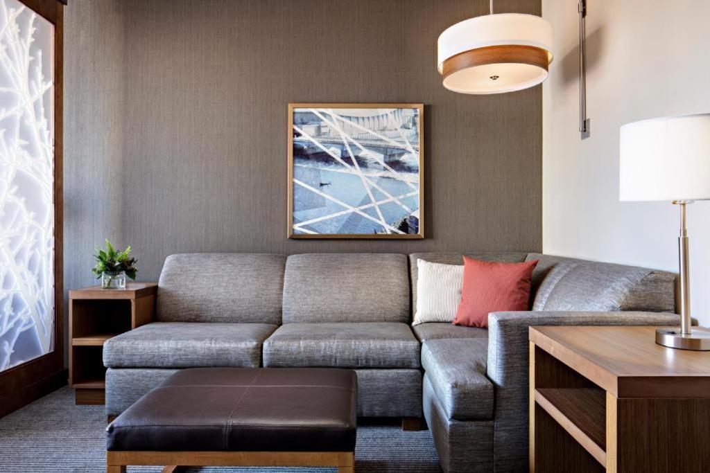 Hyatt Place Grand Rapids Downtown Bagian luar foto