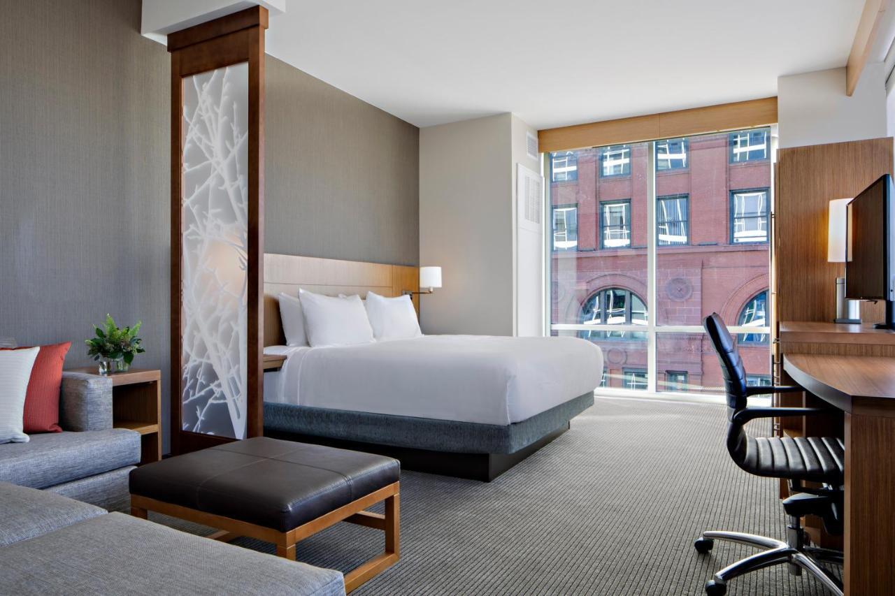 Hyatt Place Grand Rapids Downtown Bagian luar foto